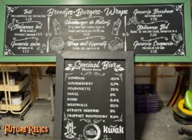 "In House" ontworpen en Handgeschilderde borden met Krijtlook